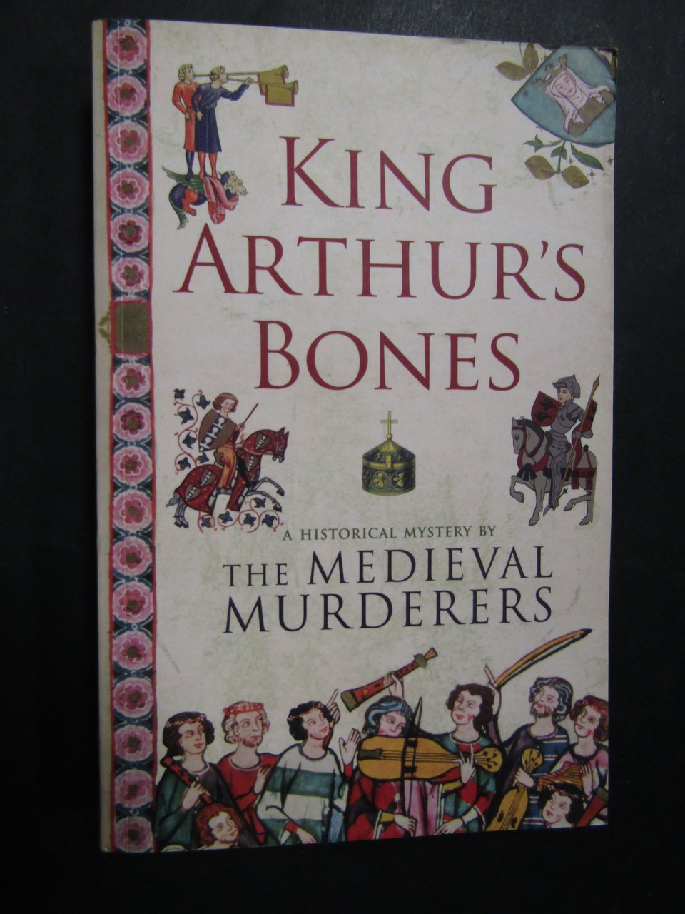 AA.VV. King arthur's bones. Simon &amp; Schuster. 2009 | Immagine principale