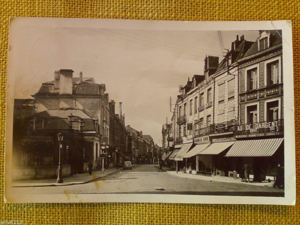 ARRAS / RUE ERNESTALE � 1951