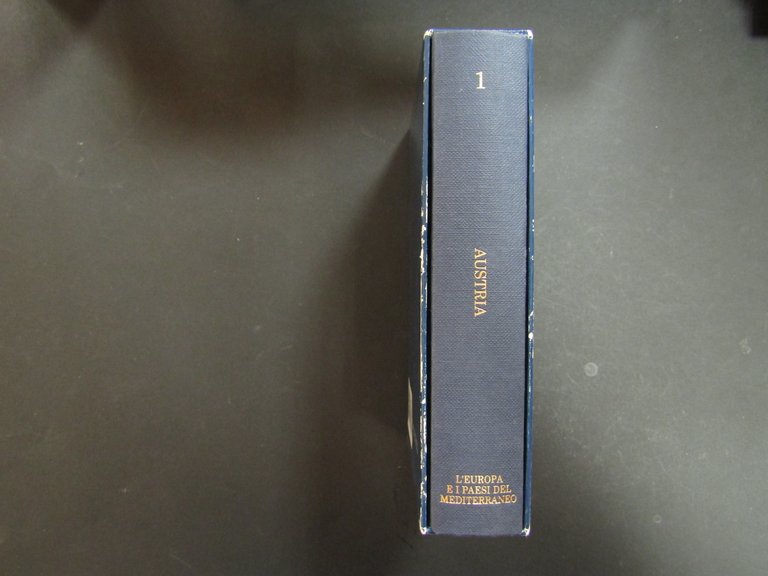 Austria. Touring Club Italiano. La Repubblica. 2005. Con cofanetto | Immagine Gallery 2