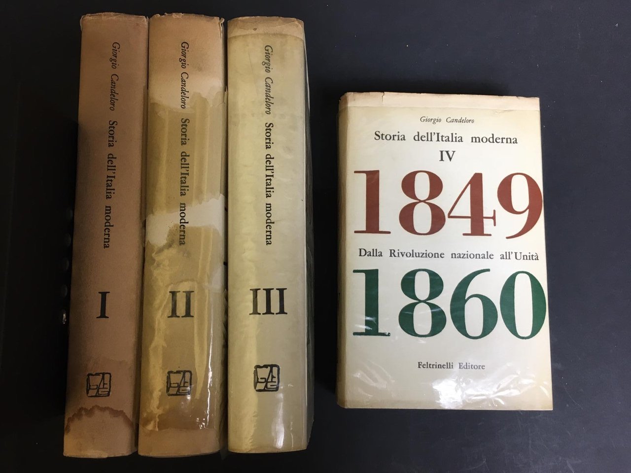 Candeloro Giorgio. Storia dell'Italia moderna. Feltrinelli. 1964/1958/1956/1960 - I. Voll. …