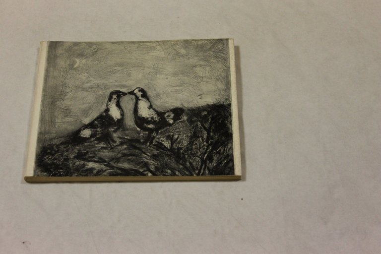 Chagall, Marc. , Cara, Domenico. Due momenti dell'opera grafica di Chagall : 100 acquaforti per le Favole di La Fontaine, 10 litografie della serie Sur la terre de Dieu. Milano Galleria Ciranna, 1967