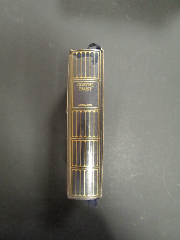 Goethe Johann Wolfgang. Faust. Mondadori. 1980. Con cofanetto