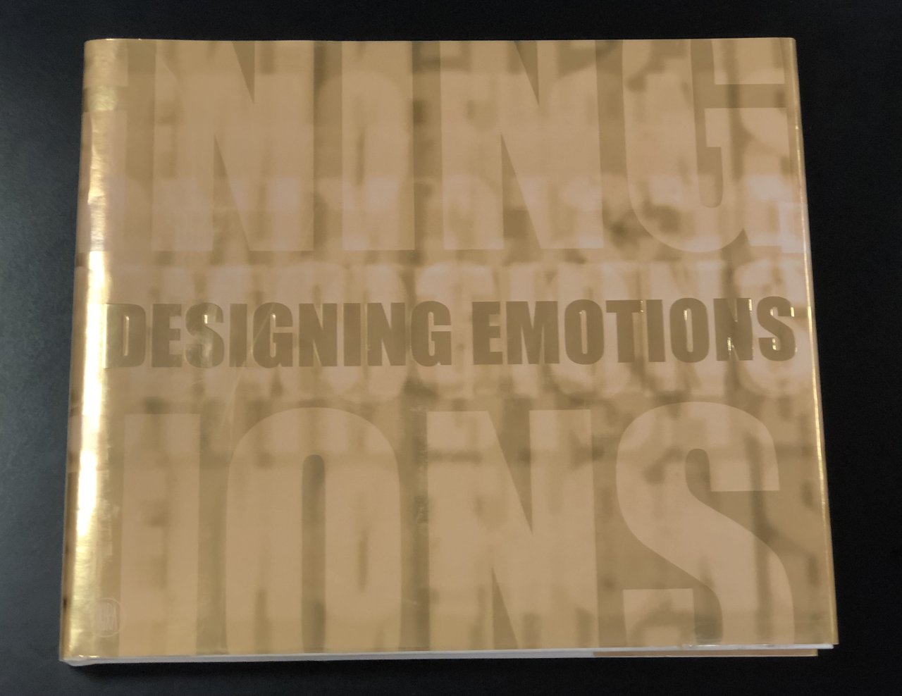 Hundred Binda. Designing emotions. A cura di Luca Molinari. Skira …