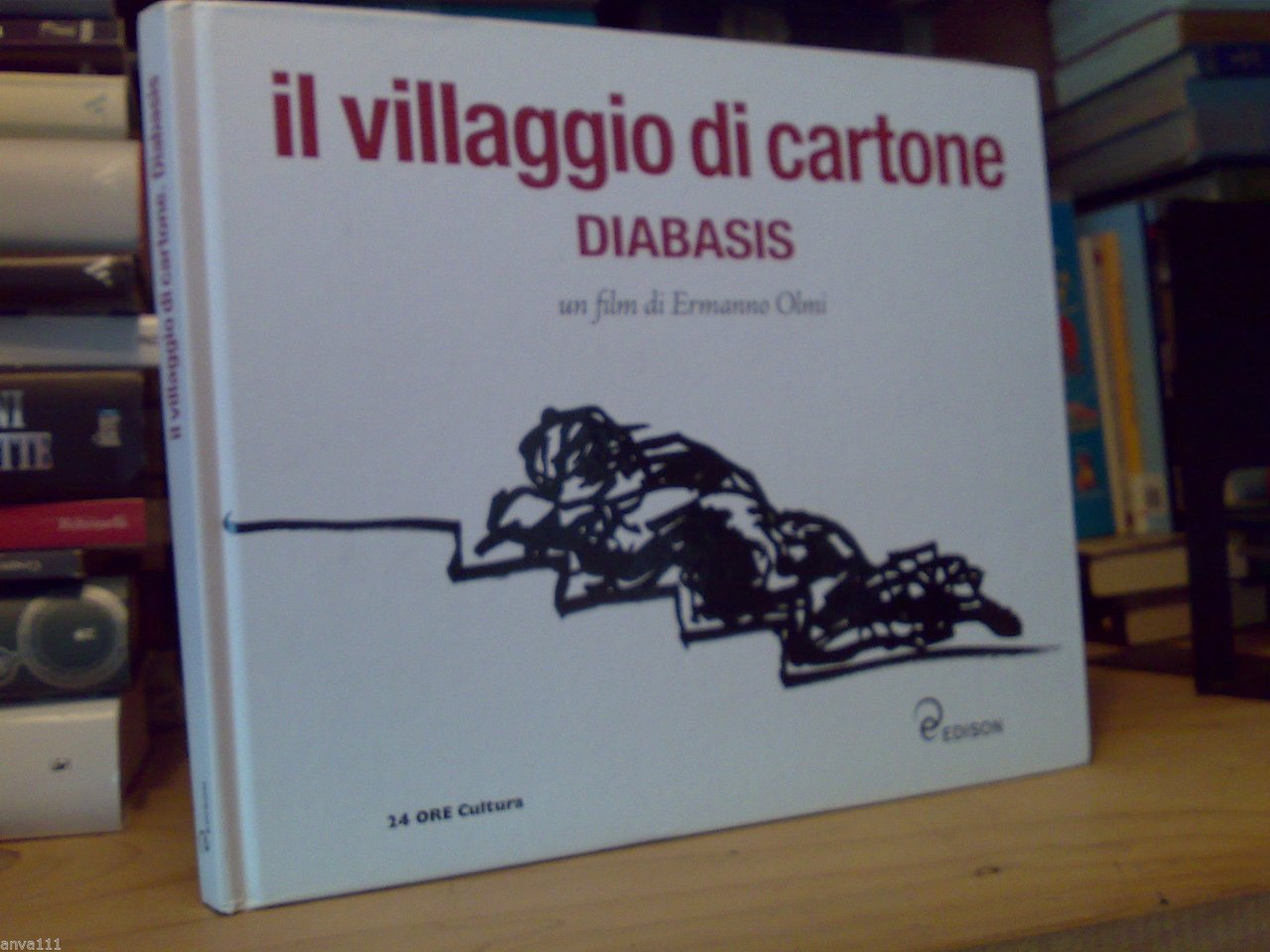 IL VILLAGGIO DI CARTONE - Diabasis - Un Film di …