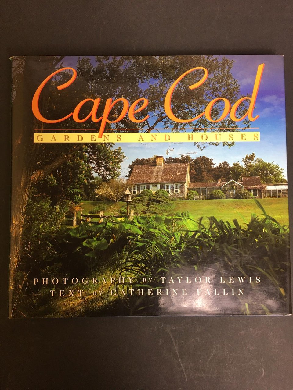 Lewis Taylor. Cape Cod. Gardens and Houses. Catherine Fallin. Simon … | Immagine principale