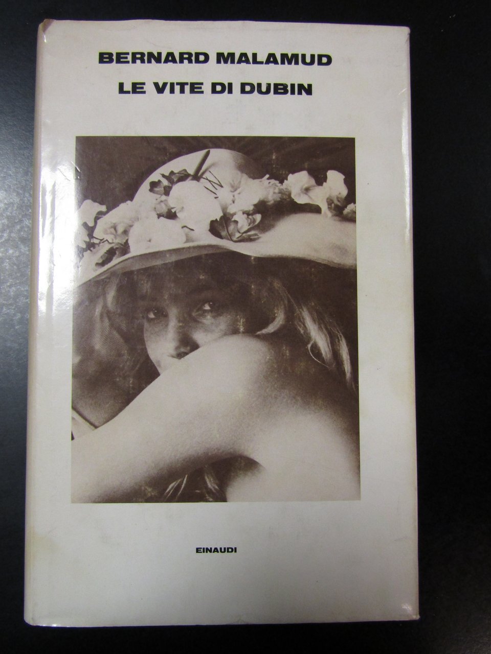 Malamud Bernard. Le vite di Dubin. Einaudi 1981.