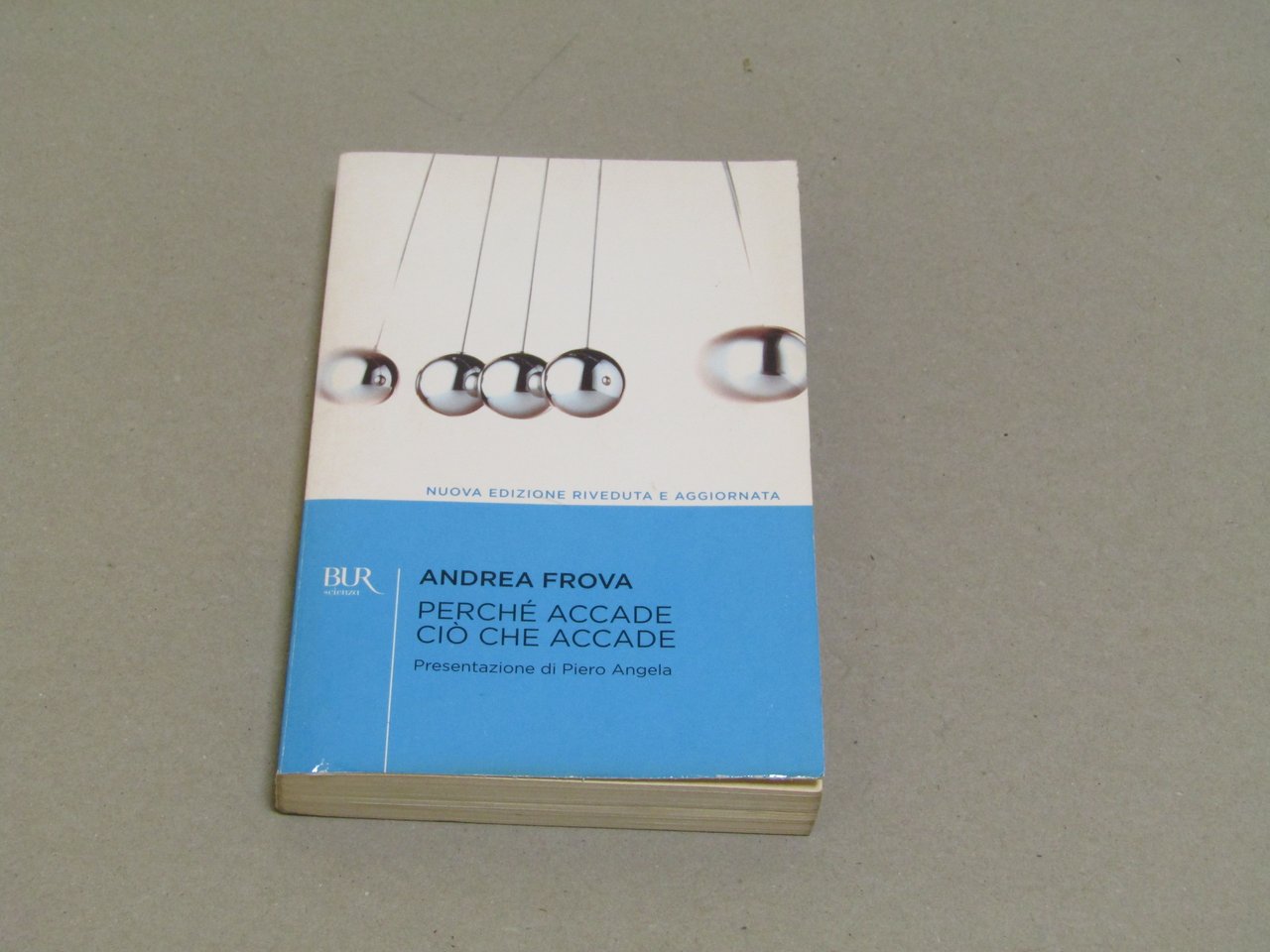 Perché accade ciò che accade | Immagine principale