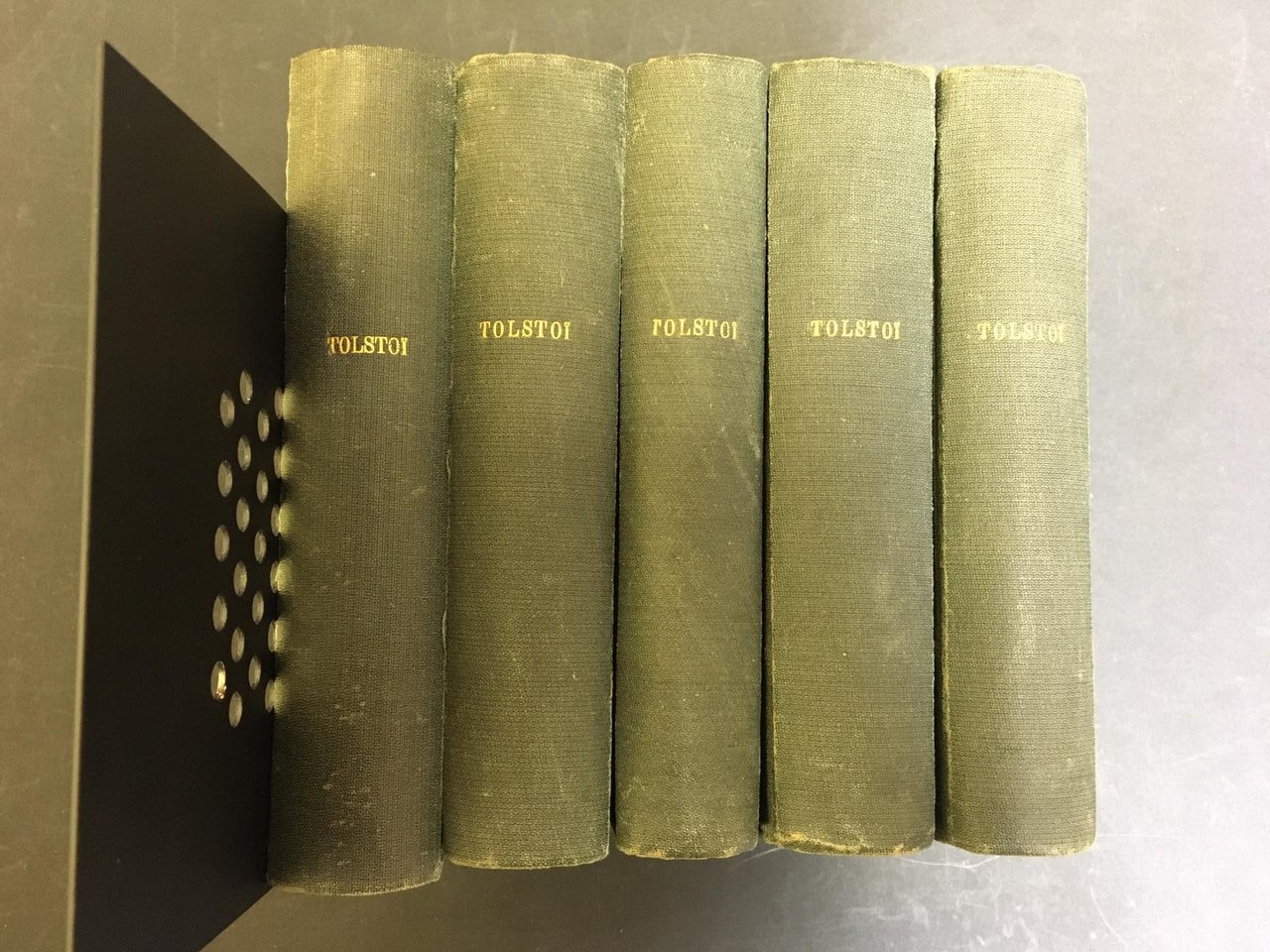 Tolstoi Leon. Ouvres completes. Guerre et paix 1864-1869. P.V. Stock …