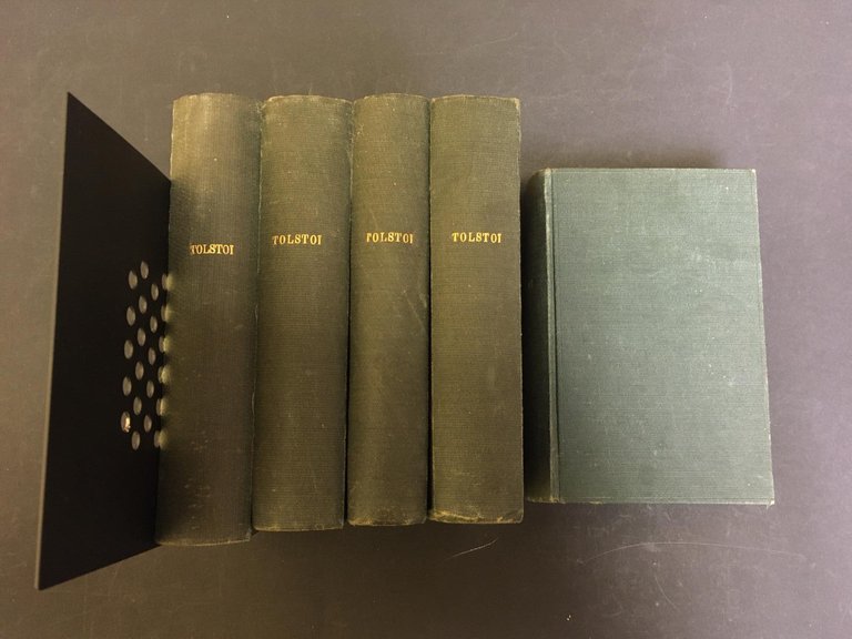 Tolstoi Leon. Ouvres completes. Guerre et paix 1864-1869. P.V. Stock …