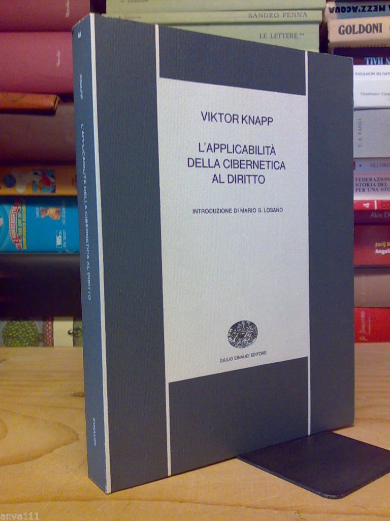 Victor Knapp - L'APPLICABILITA' DELLA CIBERNETICA AL DIRITTO - 1978 | Immagine principale