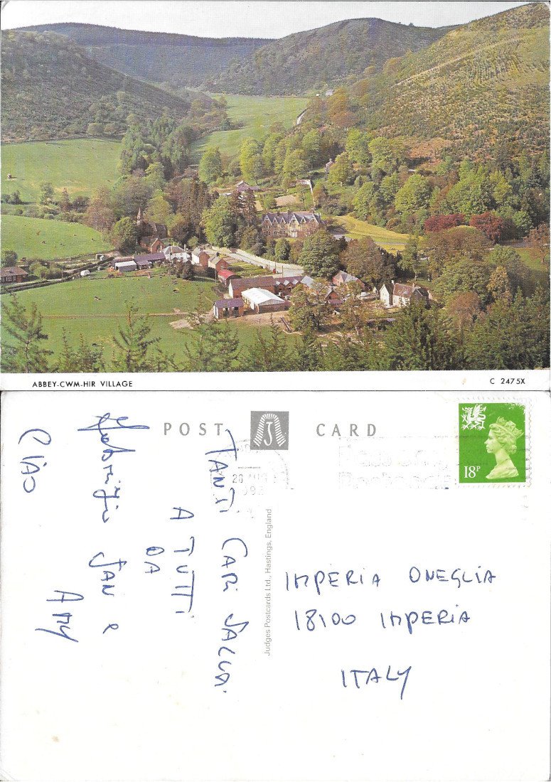 Abbey CWM Hir Village. Viaggiata 1992