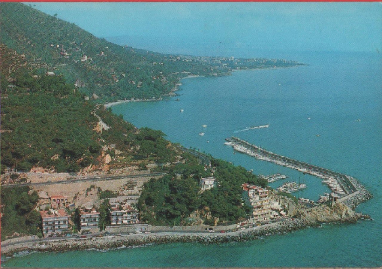 Alassio (SV). Il porto. Non viaggiata. Originale