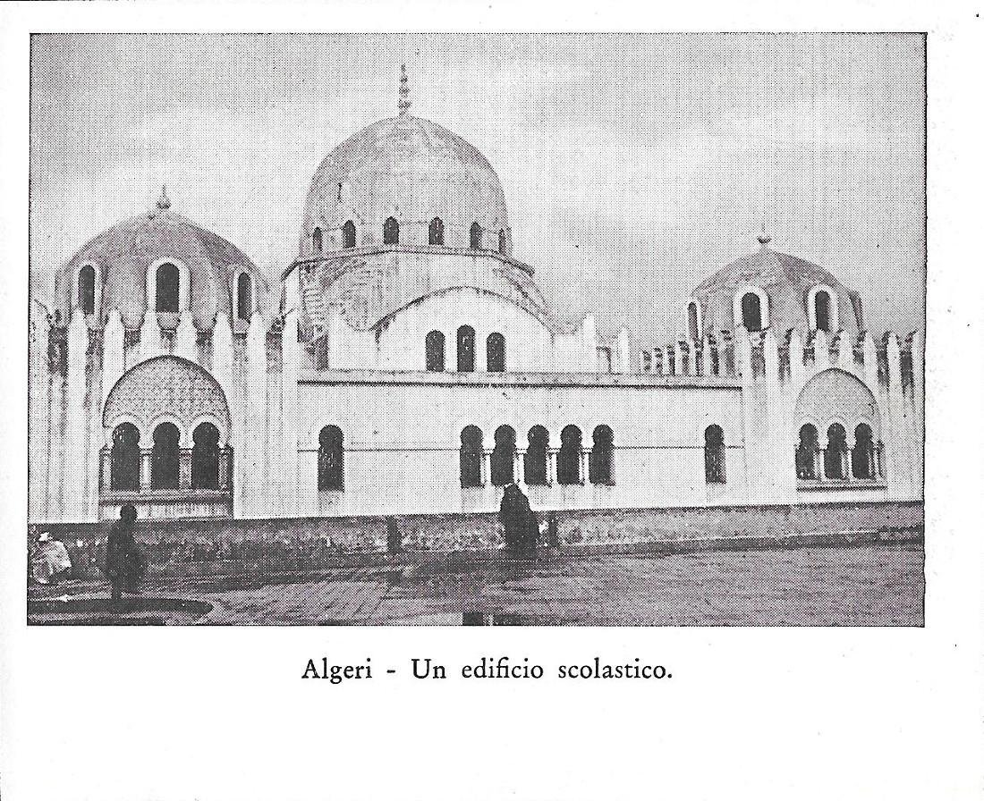 Algeri. Un edificio scolastico. Stampa 1934