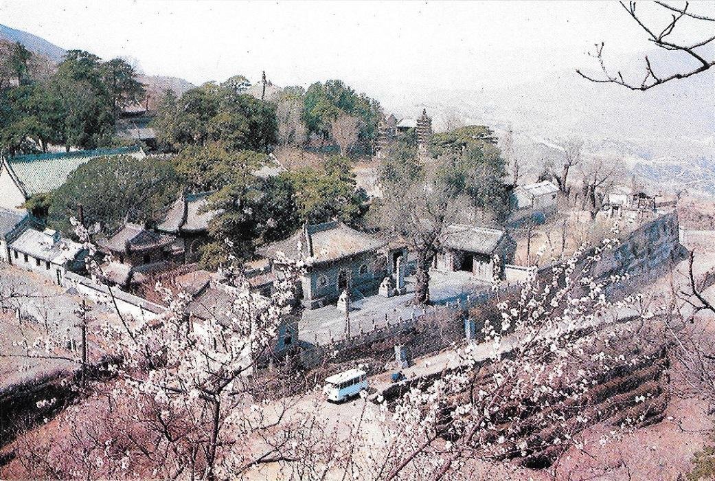 Beijing. Monastery of the Ordaining Terrace. Non viaggiata