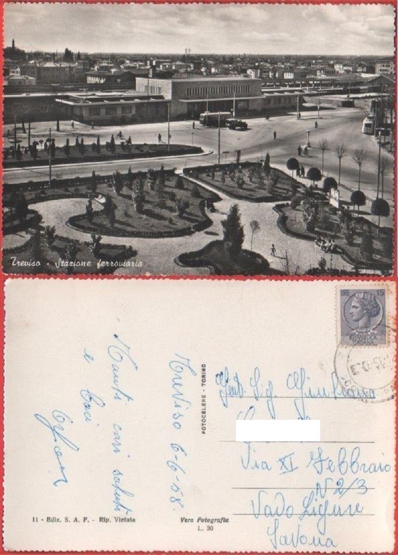 Cartolina - Treviso. Stazione ferroviaria. Viaggiata 1958, automezzi