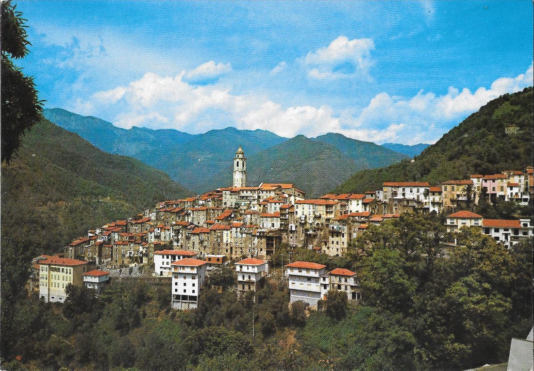 Castel Vittorio. Val Nervia. Panorama. Non viaggiata