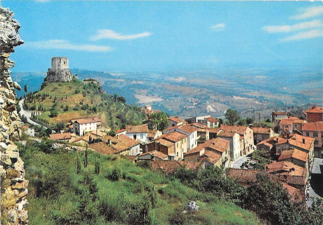 Castiglione d'Orcia (SI). Panorama e Rocca dei Salimbeni. Non viaggiata