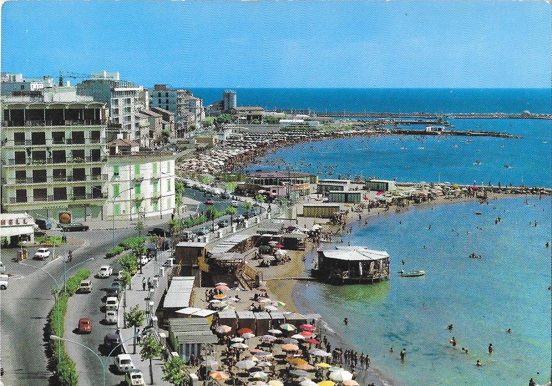 Crotone. Panoramica Lido. Non viaggiata