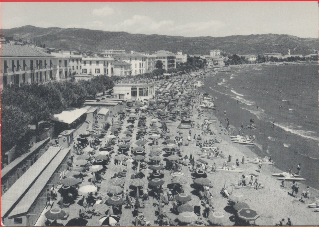 Diano Marina (IM). La spiaggia. Non viaggiata
