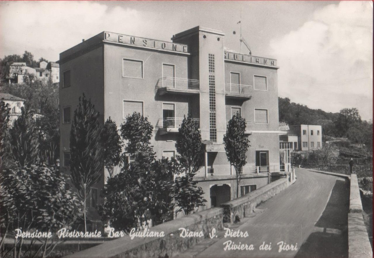 Diano S. Pietro (IM). Pensione ristorante bar Giuliana. Non viaggiata