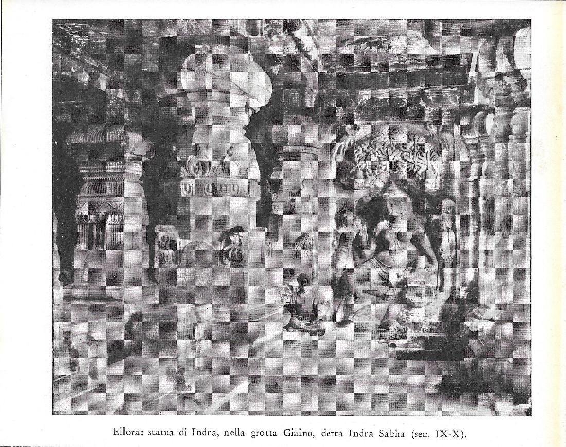 Ellora, statua di Indra, nelle grotta di Giaino. Stampa 1934