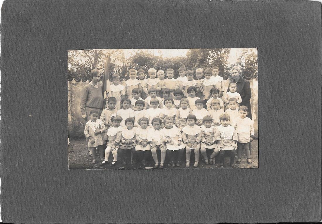 Foto di gruppo all'asilo