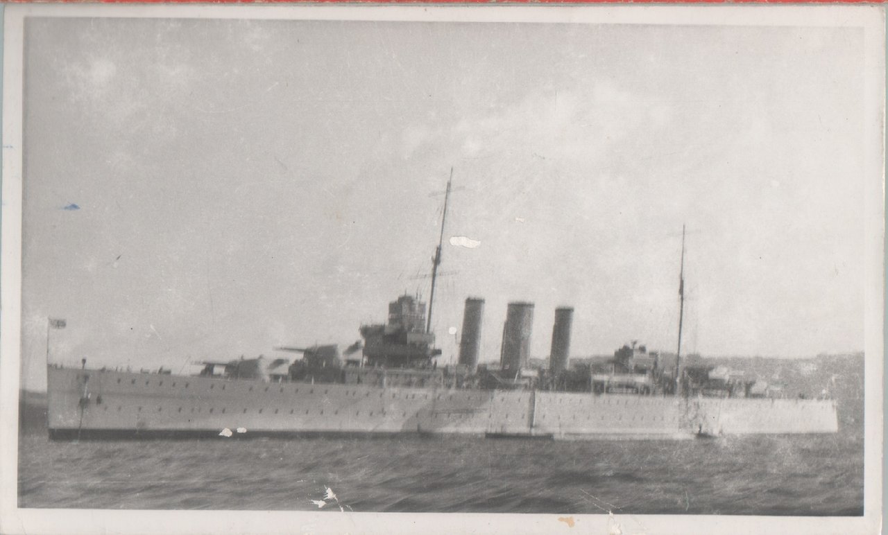 HMS Cumberland (57). Photo