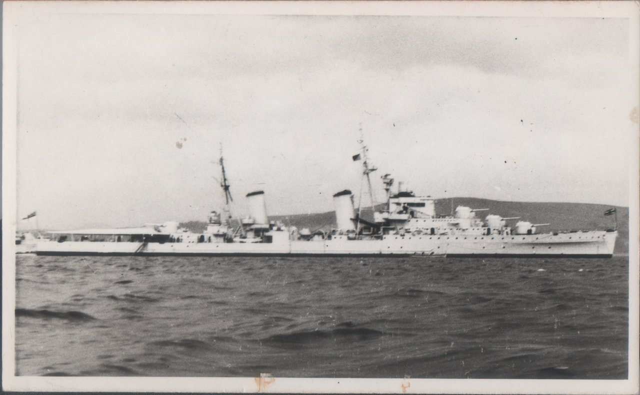 HMS Dido (37). Photo