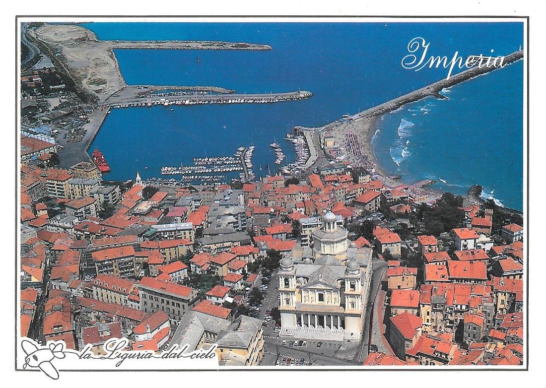 Imperia. Panorama aereo. Il duomo. Non viaggiata