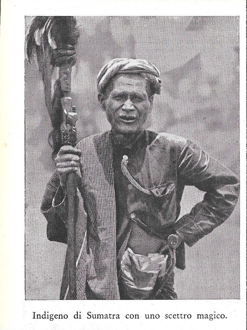 Indigeno di Sumatra con uno scettro magico. Stampa 1934