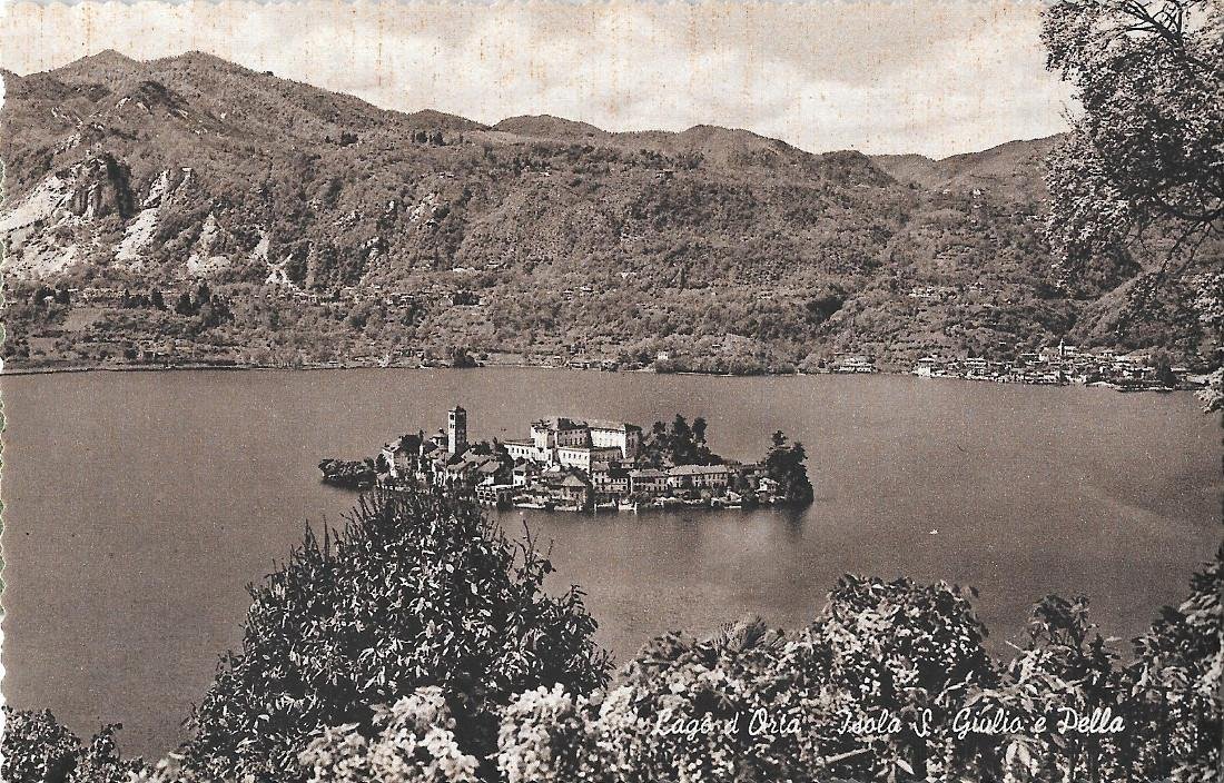 Lago d'Orta. Isola S. Giulio e Pella. Non viaggiata