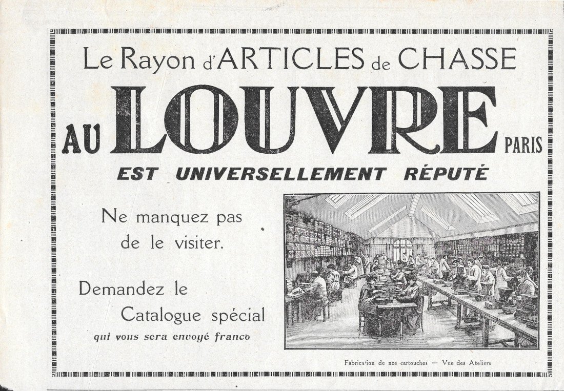 Le rayon d'articles de chasse au Louvre - Advertising 1924