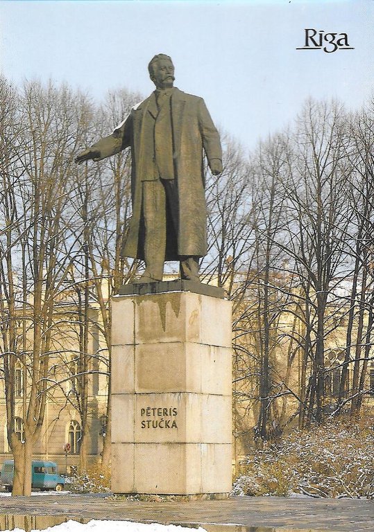 Lettonia. Riga. Statue of P. Stucka. Non viaggiata, stampa 1989