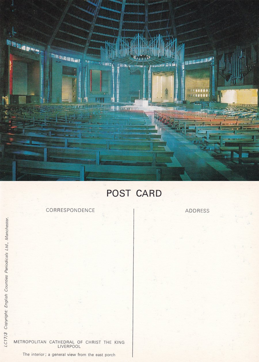 Liverpool. Metropolitan Cathedral of Christ the King. The interior. Non …