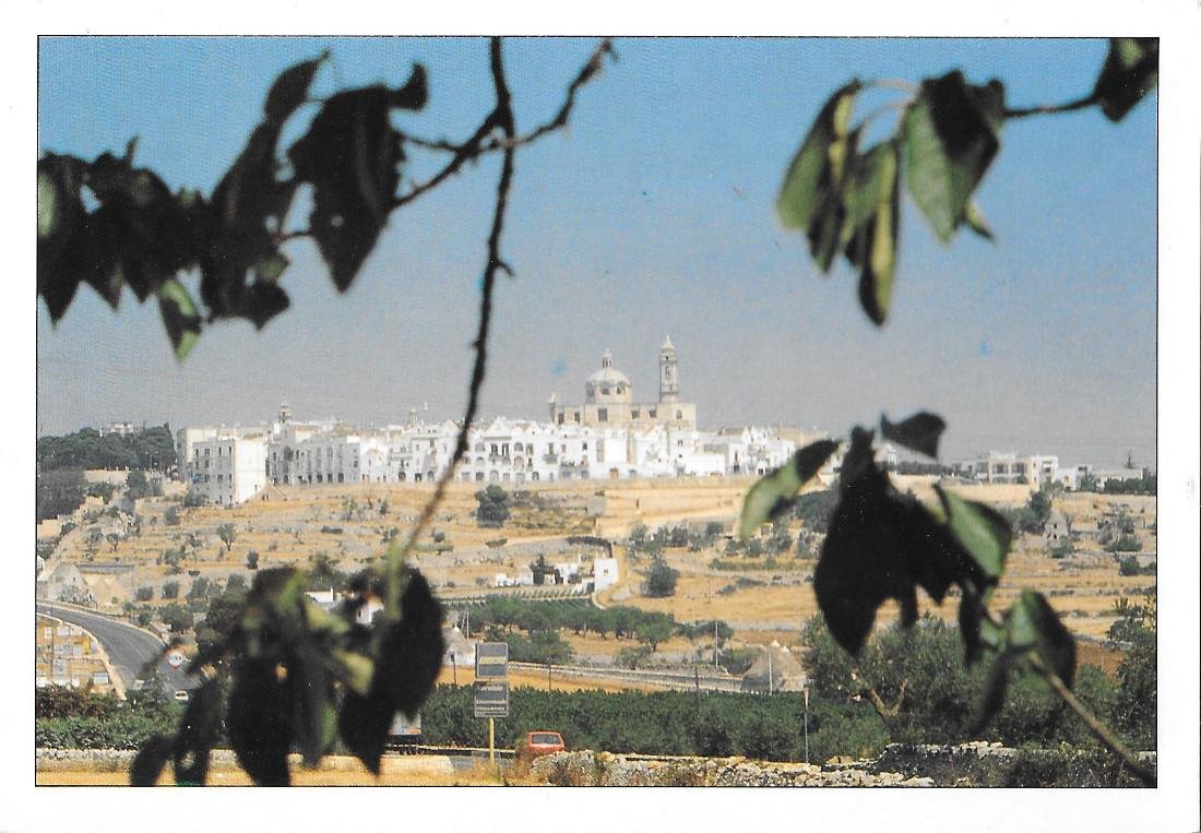 Locorotondo (BA). Veduta panoramica. Non viaggiata