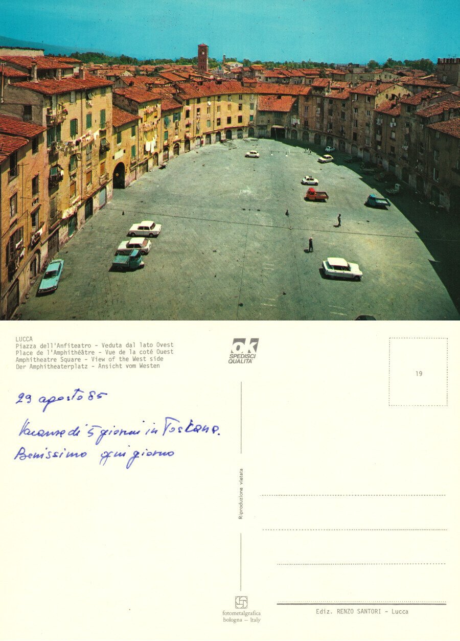 Lucca. Piazza dell'Anfiteatro. Non viaggiata