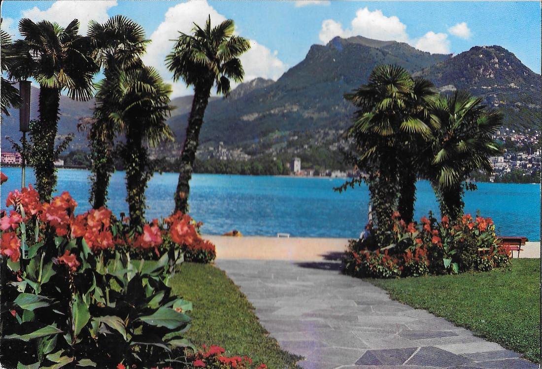 Lugano-Paradiso. Lungolago e vista sul Monte Bré. Non viaggiata