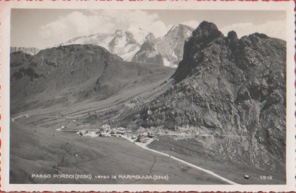 Passo Pordoi. Verso la Marmolada.Non viaggiata