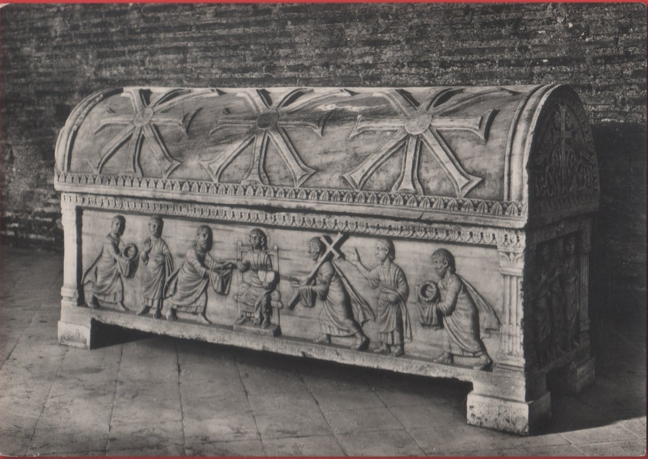 Ravenna. S. Apollinare in Classe. Sarcofago degli Apostoli. Non viaggiata