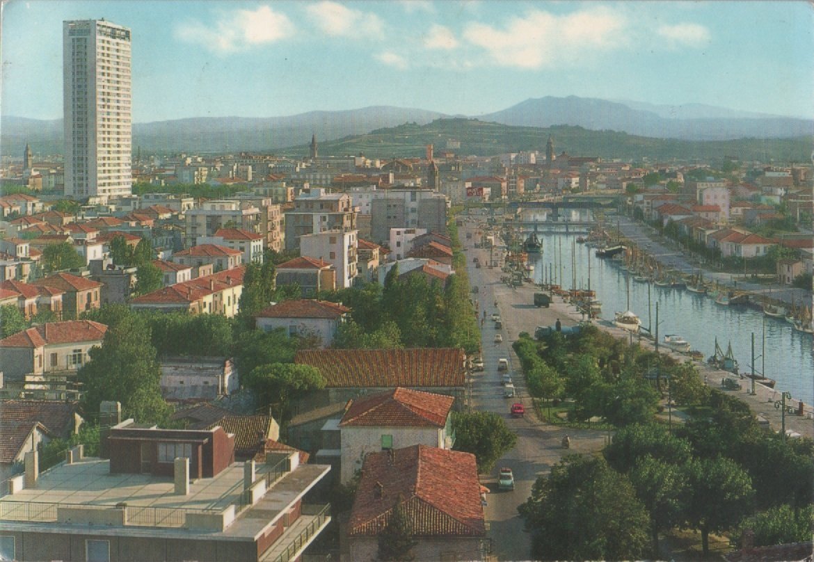 Rimini. Panorama e grattacielo. Viaggiata 1965 | Immagine principale