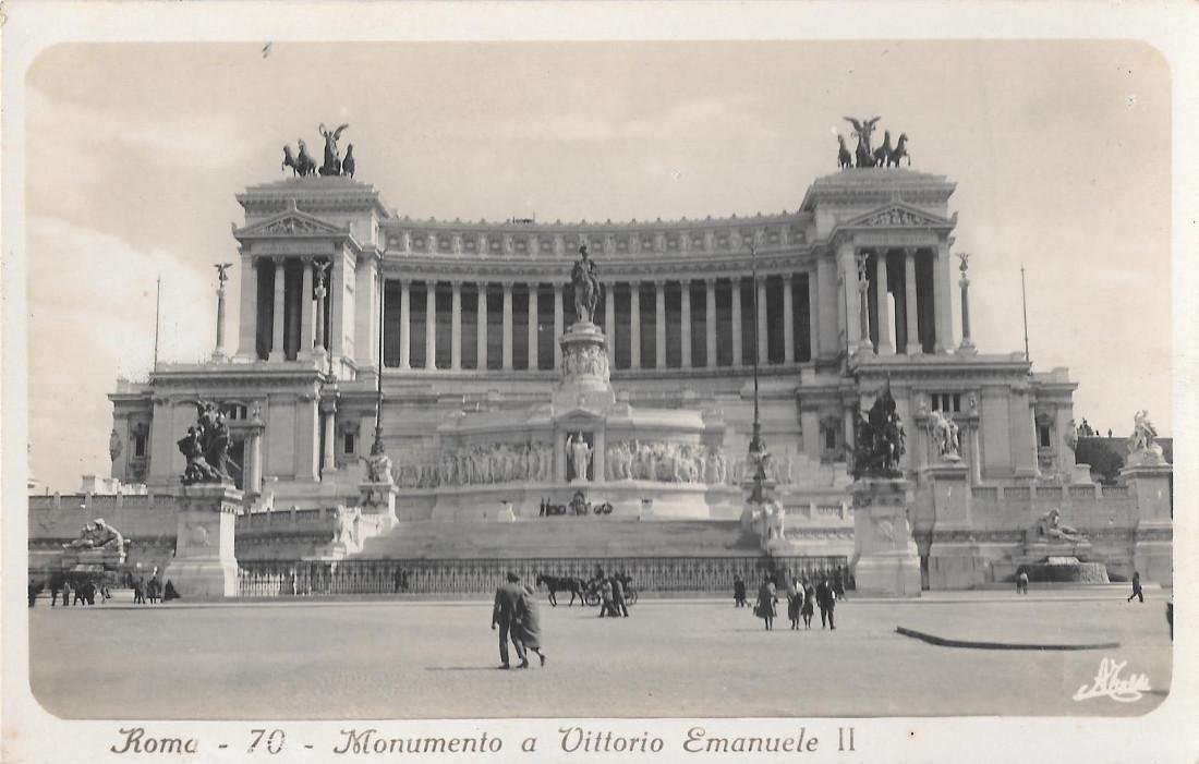 Roma. Monumento a Vittorio Emanuele II. Non viaggiata. Animata