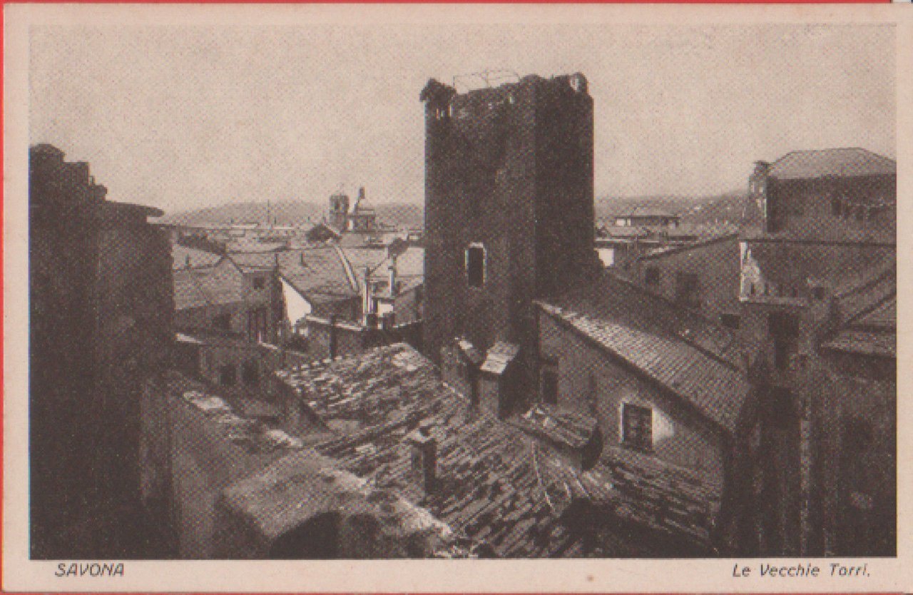 Savona. Le vecchi torri. Non viaggiata. Originale non copia