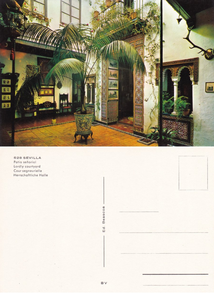 Sevilla. Patio senoral. Non viaggiata
