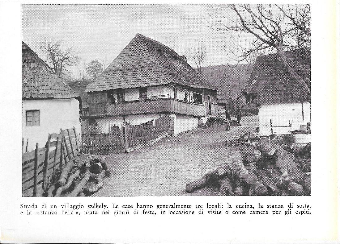 Strada di un villaggio székely (Ungheria). Stampa 1934