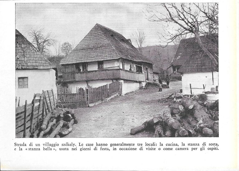 Strada di un villaggio székely (Ungheria). Stampa 1934