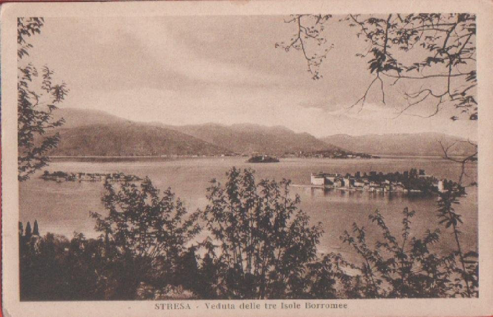 Stresa. Veduta delle tre Isole Borromee. Non viaggiata