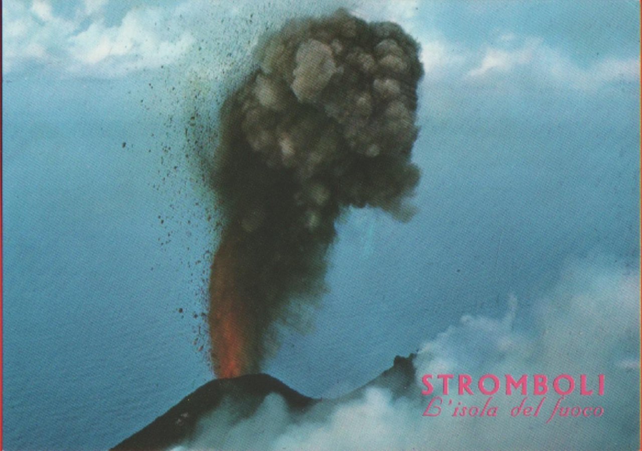 Stromboli. Esplosione vulcanica. Non viaggiata
