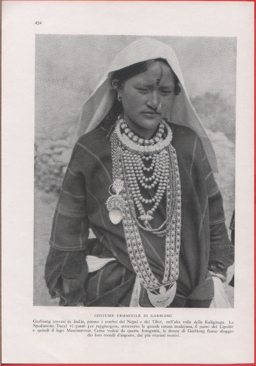 Tibet. Costume femminile di Gagbiang. Immagine 1937