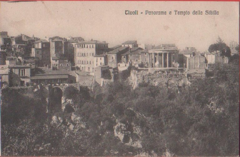 Tivoli. Panorama e Tempio della Sibilla. Non viaggiata