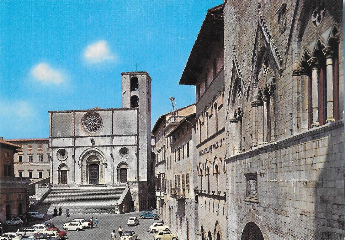 Todi. Piazza del Popolo e Duomo. Non viaggiata
